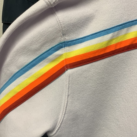 Montauk Kai Kai white hoodie sweatshirt - Picture 3 of 6